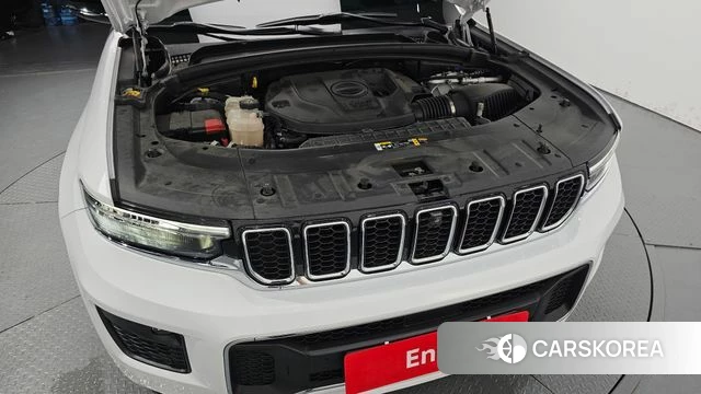 Jeep Grand Cherokee (WL) id 4591981 из Кореи 29