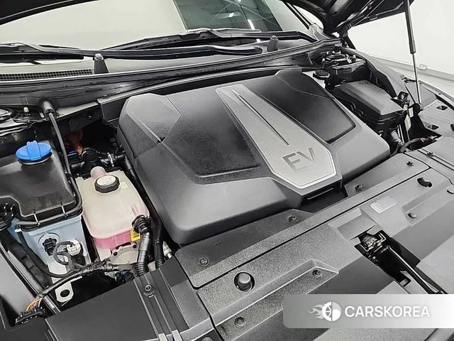 Kia EV6 2023 Черный из Кореи, фото 5