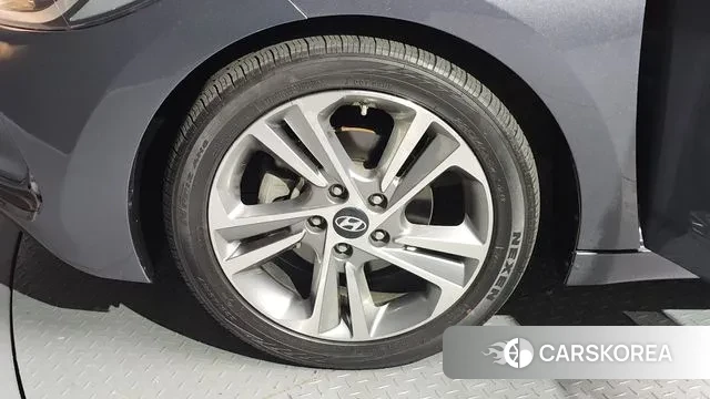 Hyundai Avante AD id 3599132 из Кореи 15