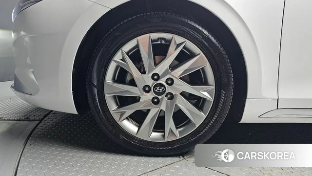 Hyundai The New Grandeur IG Hybrid id 4476661 из Кореи 31