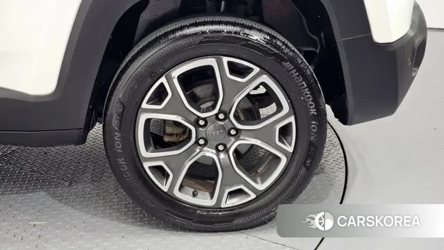 Jeep Renegade id 3434542 из Кореи 15