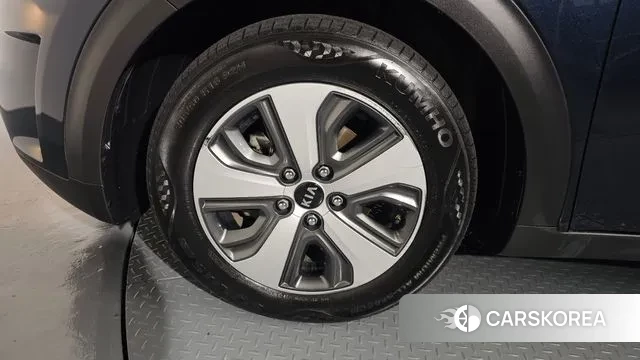 Kia Niro id 3408312 из Кореи 15