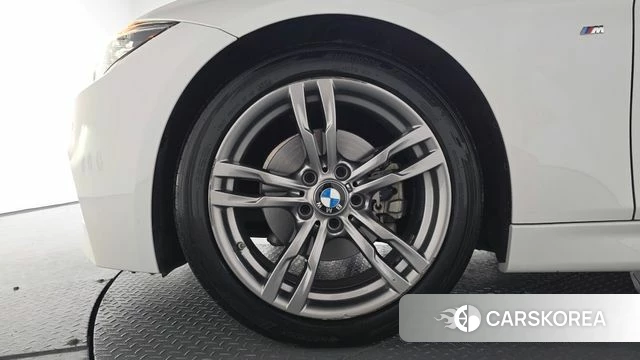 BMW 3 Series (F30) id 4417104 из Кореи 26