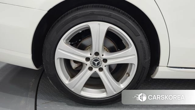 Mercedes-Benz E-Class W213 id 4417430 из Кореи 26