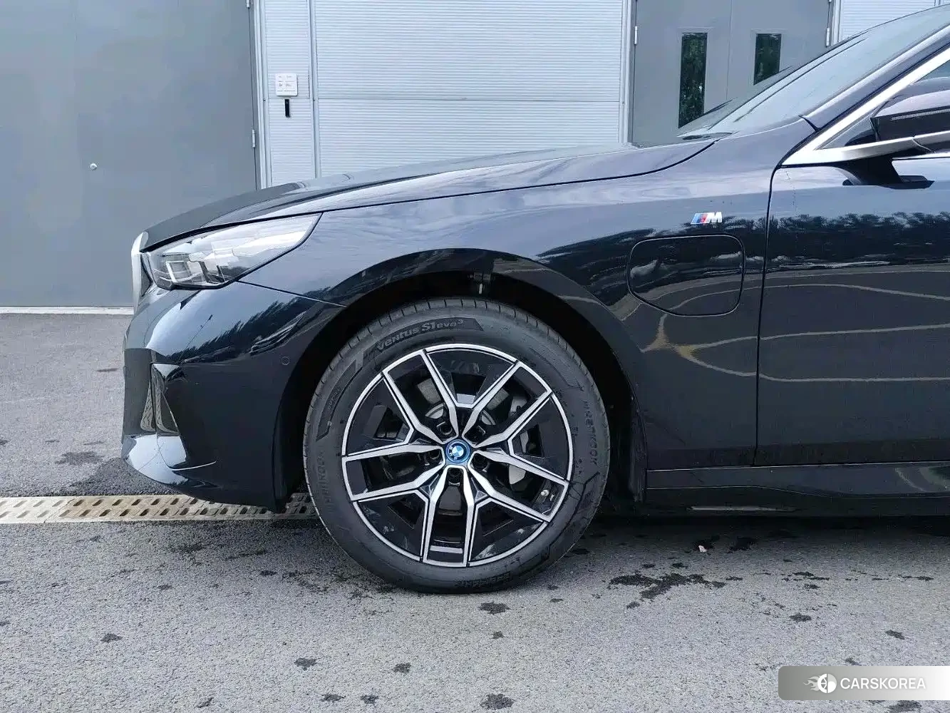 BMW i5 2025 Черный из Китая, фото 5