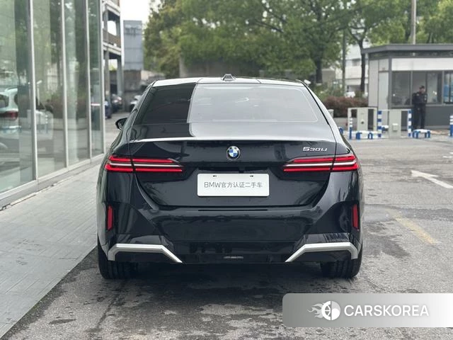BMW 5 series 2024 Черный из Китая, фото 5