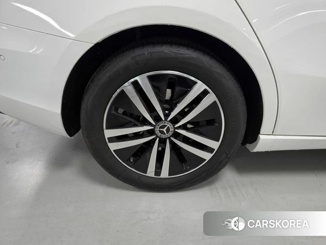 Mercedes-Benz A-Class W177 id 4355110 из Кореи 12