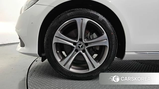 Mercedes-Benz E-Class W213 id 4677483 из Кореи 27