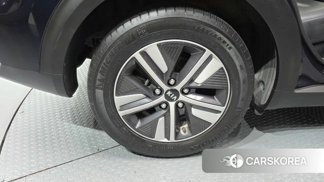 Kia The New Niro id 4446436 из Кореи 15