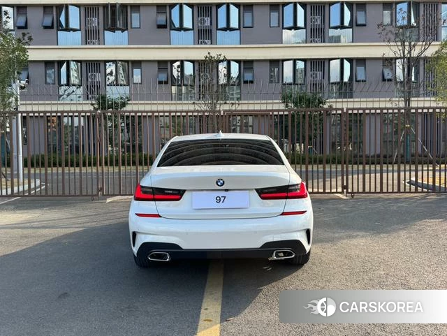 BMW 3 series 2022 Белый из Китая, фото 5