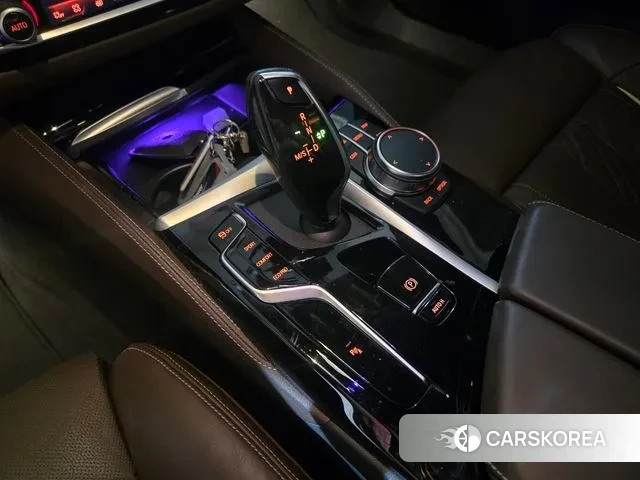 BMW 5 Series (G30) 2022 Черный из Кореи, фото 5