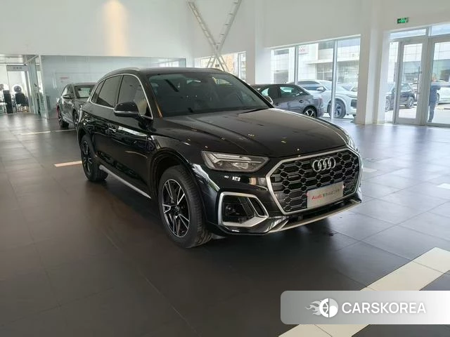 Audi Q5L id 4272014 из Китая 14