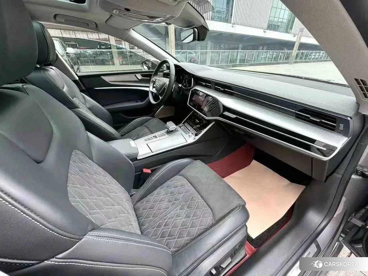 Audi A7L id 4498676 из Китая 8