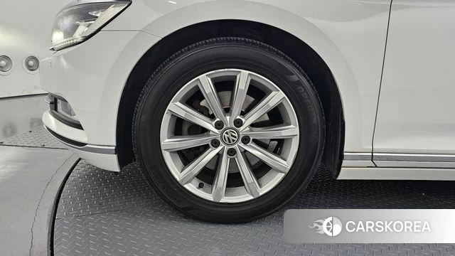 Volkswagen Passat GT (B8) id 3905887 из Кореи 15