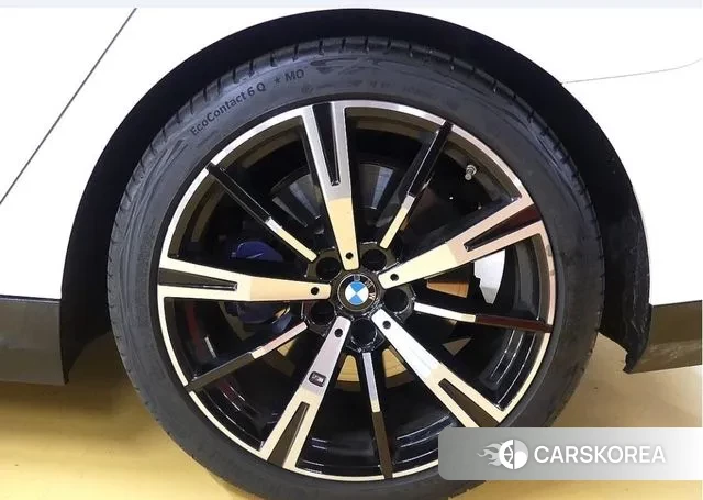 BMW 5 Series (G60) id 3476573 из Кореи 15