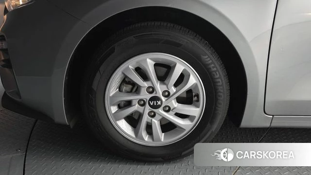 Kia Come New K3 id 4465444 из Кореи 25