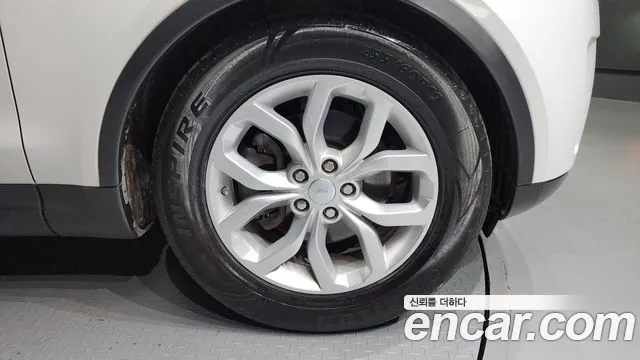 Land Rover Discovery 5 id 2808702 из Кореи 15