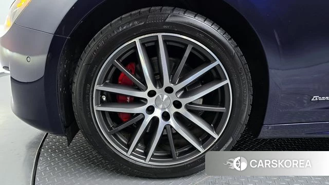 Maserati Ghibli id 3966205 из Кореи 15