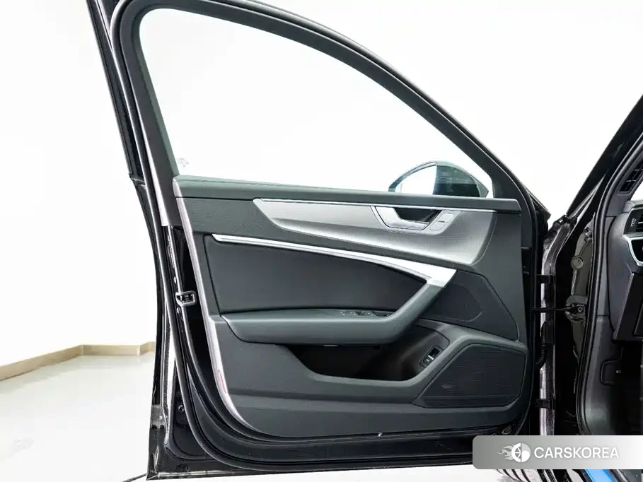 Audi A6L 2026 Черный из Китая, фото 6