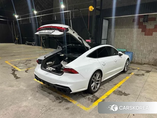 Audi A7 (4K) id 3018306 из Кореи 9