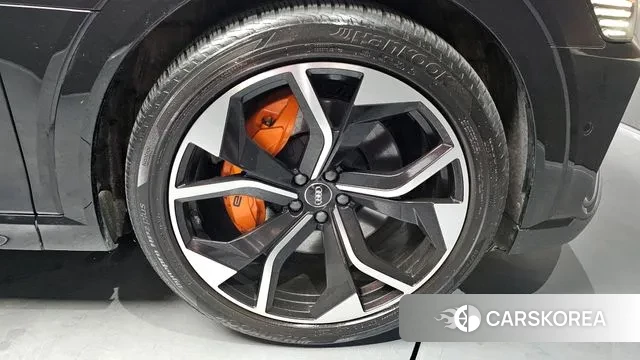 Audi e-Tron id 3012304 из Кореи 15