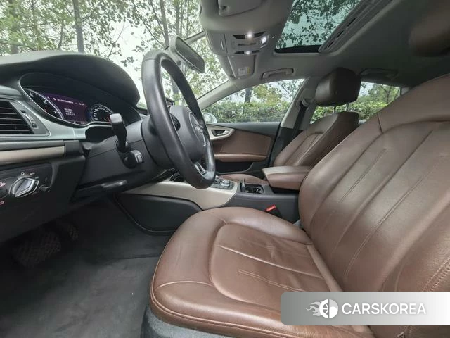 Audi A7 2018 Белый из Китая, фото 5