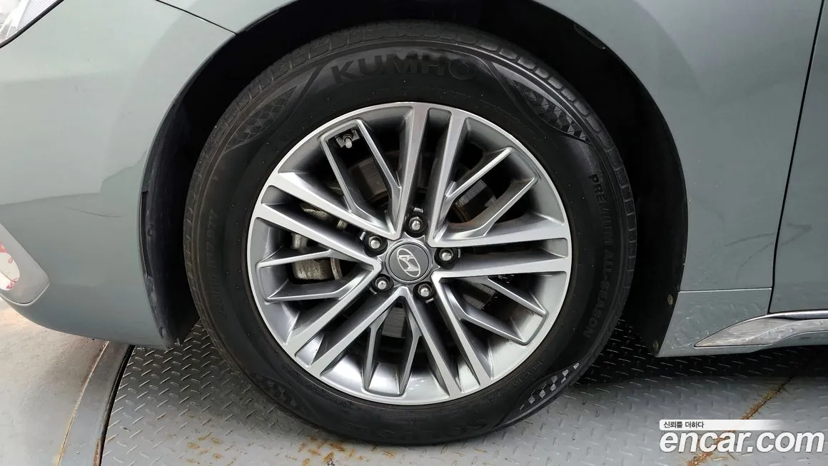 Hyundai Grandeur IG id 2162610 из Кореи 15