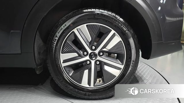 Kia The New Niro id 4410710 из Кореи 25