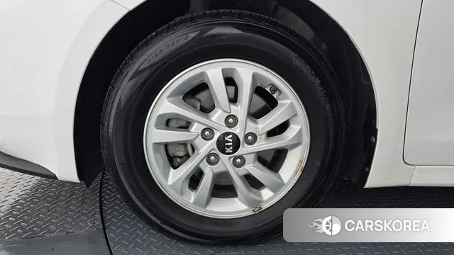 Kia Come New K3 id 3374840 из Кореи 15