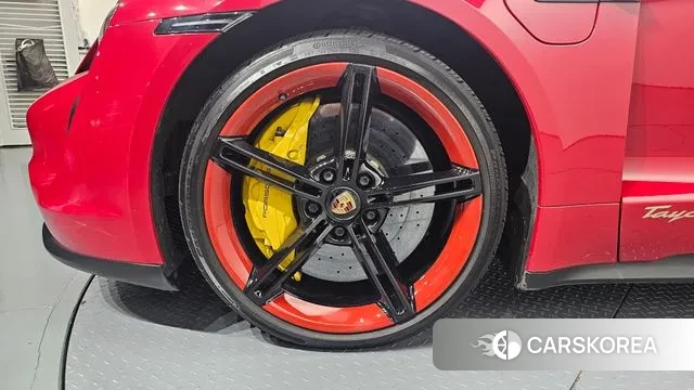 Porsche Taycan id 2931873 из Кореи 15