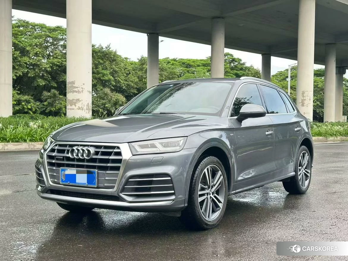 Audi Q5L id 4479350 из Китая 35
