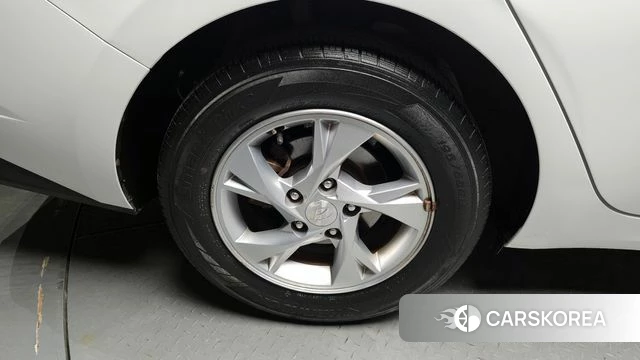 Hyundai Avante (CN7) id 3954732 из Кореи 15