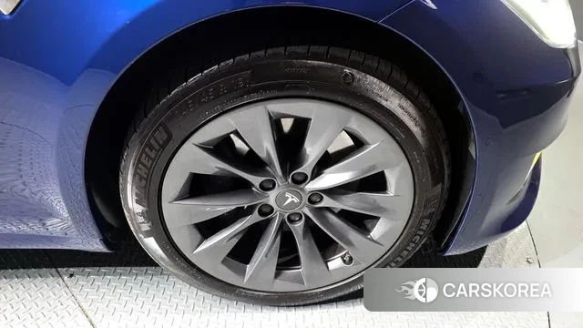 Tesla Model S id 3494047 из Кореи 15