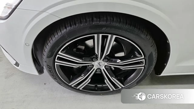 Volvo S60 3rd generation id 4683486 из Кореи 13