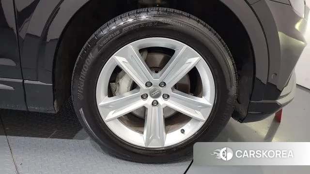 Audi Q8 (4M) id 3691413 из Кореи 15