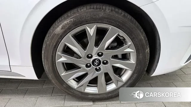 Hyundai The New Grandeur IG Hybrid id 3736390 из Кореи 15