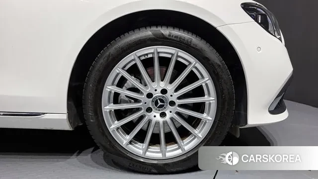 Mercedes-Benz E-Class W213 id 3342526 из Кореи 15
