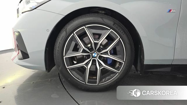BMW 5 Series (G60) id 4752770 из Кореи 15