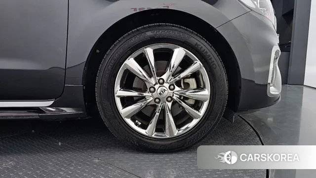 Kia The New Carnival id 2991302 из Кореи 15