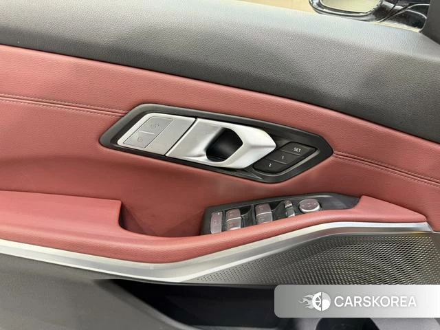 BMW 3 series id 4307465 из Китая 13