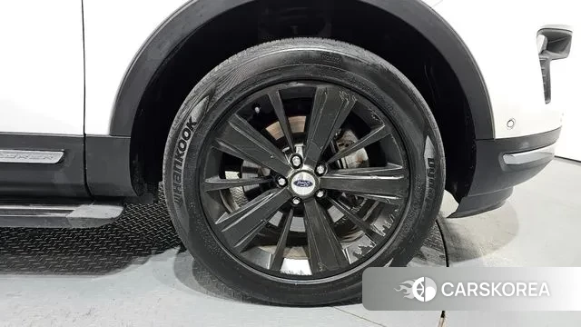 Ford Explorer id 3000376 из Кореи 15