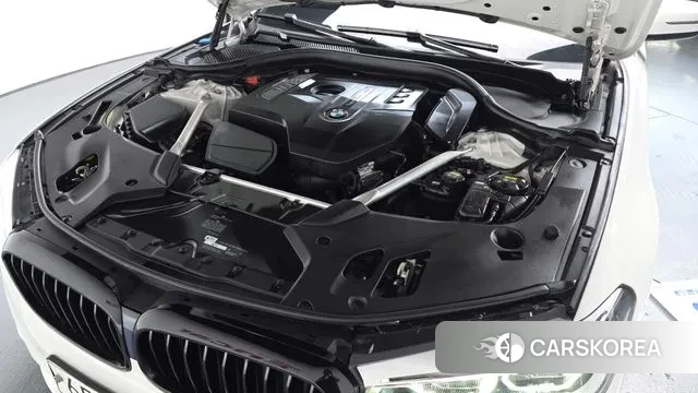 BMW 5 Series (G30) id 3018806 из Кореи 15