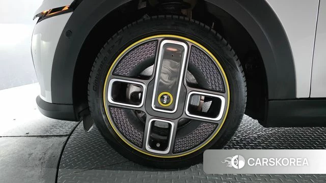 Mini Cooper Electric id 4201944 из Кореи 28