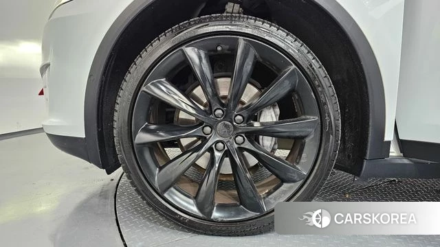 Tesla Model X id 4429575 из Кореи 15