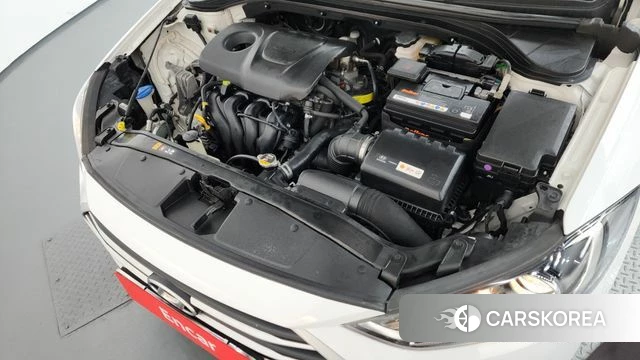 Hyundai Avante AD id 3873752 из Кореи 15