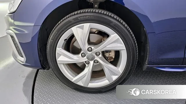 Audi A4 (B9) id 3367799 из Кореи 15