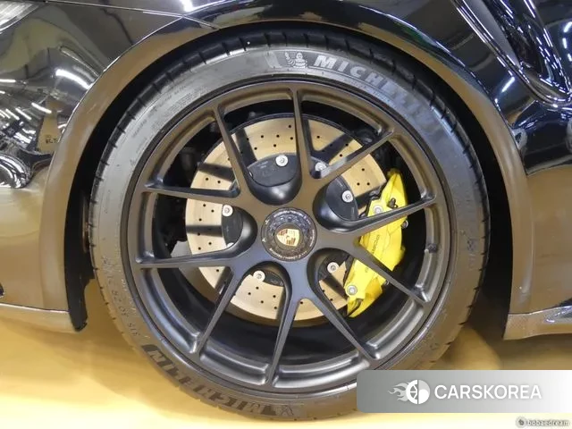 Porsche 911(992) id 3555291 из Кореи 15