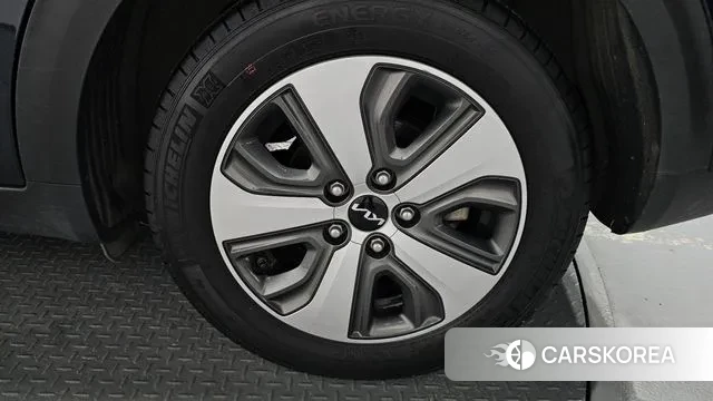 Kia The New Niro id 3213539 из Кореи 15