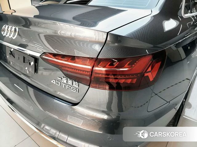 Audi A4L id 3902298 из Китая 18