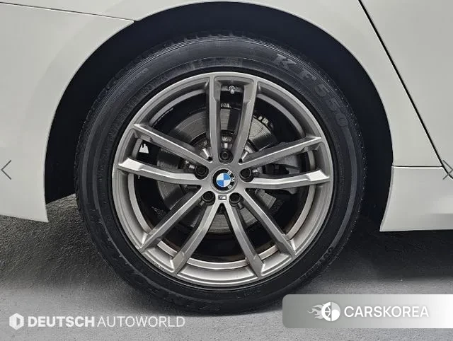 BMW 5 Series (G30) id 3602385 из Кореи 15